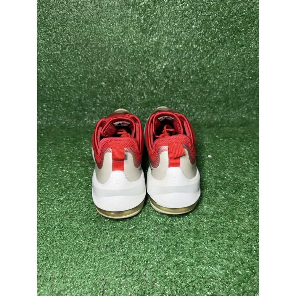 Nike Air Max Axis Men's Size 8 White Red Running Shoes Comfort Athletic Sneakers